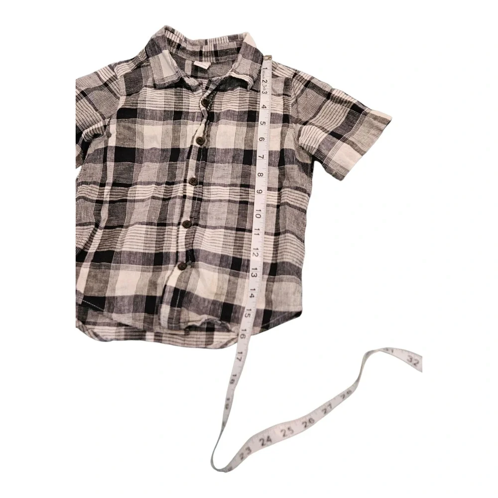 Old Navy Child Size 4T Black and White Plaid Button Up Short Sleeve Shirt